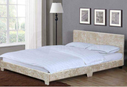 El capítulo de madera moderno de la cama de la microfibra de rey Size Fabric Velvet abotona el acolchonamiento