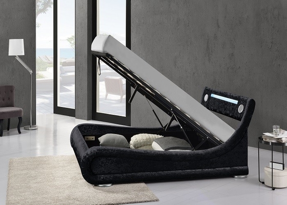 La curva tapizada de cuero negra de rey Size Storage Bed forma con la luz del LED
