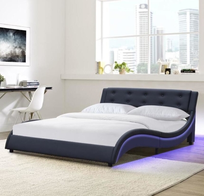 Negro de la cama del tamaño de la reina/blanco/color tapizados imitación de cuero de Brown con la luz del LED