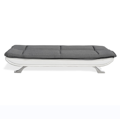La imitación de cuero blanca de la tela del carbón de leña empenachó 3 Seater Sofa Bed With Chrome Feet