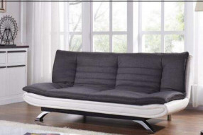 La imitación de cuero blanca de la tela del carbón de leña empenachó 3 Seater Sofa Bed With Chrome Feet