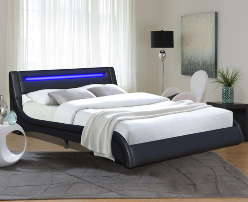 Cuadro de cama tapicado de cuero negro con encabezado ajustable