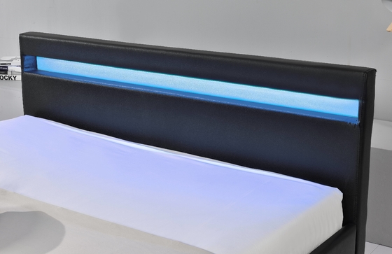 La cama tapizada LED tiene luces LED para ayudarle a dormir y contiene cuatro cajones de almacenamiento