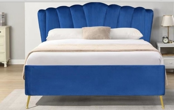 Cama de almacenaje de gas de tela azul terciopelo con cuatro pies de oro